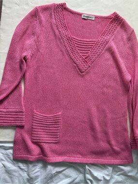 Parkhurst Bright Pink V-Neck Knit Sweater with Pocket
